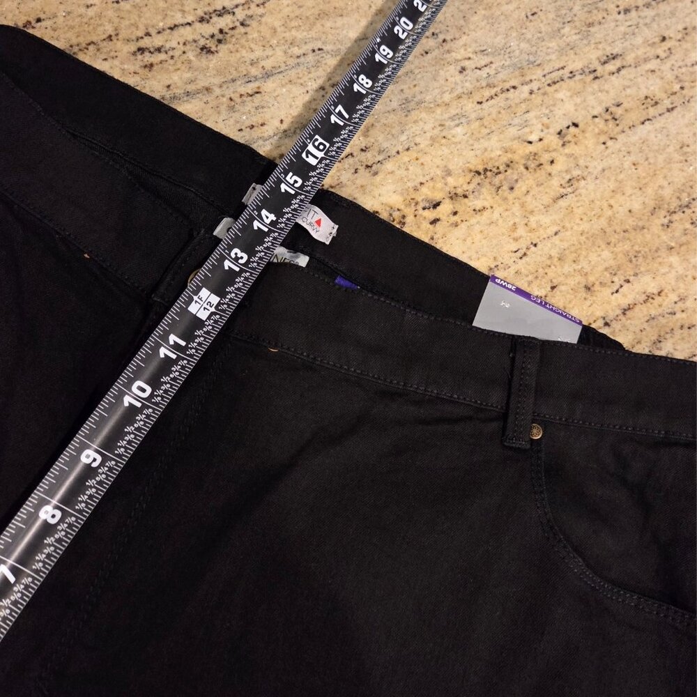 NEW! Catherines Sz 28WP jeans Right Fit Moderately Curvy Straight Side Elastic - Picture 4 of 14